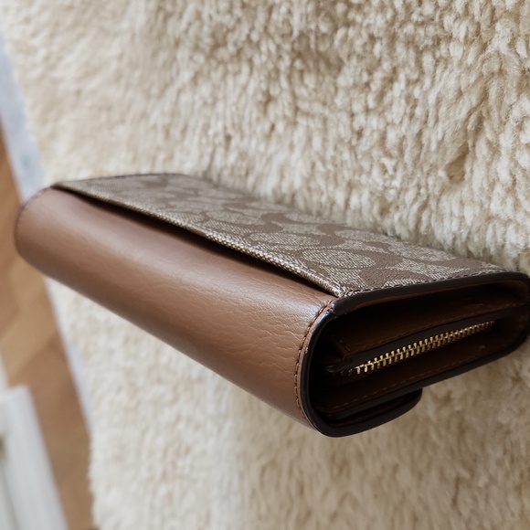 Coach Long Brown Leather Signature Continental Wallet 🤎 - Picture 16 of 16